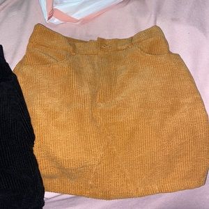 Super cute golden mini skirt